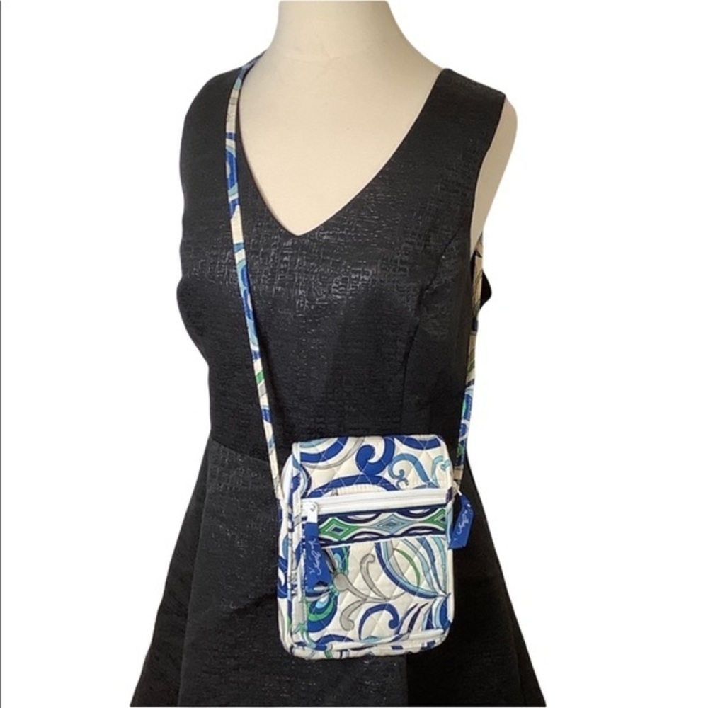 Vera Bradley Mediterranean white cross body purse